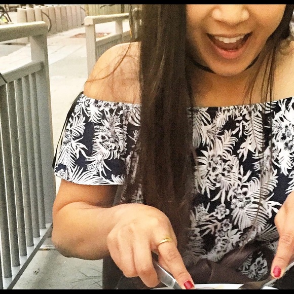 Meet Roz - Picture 1 of 1